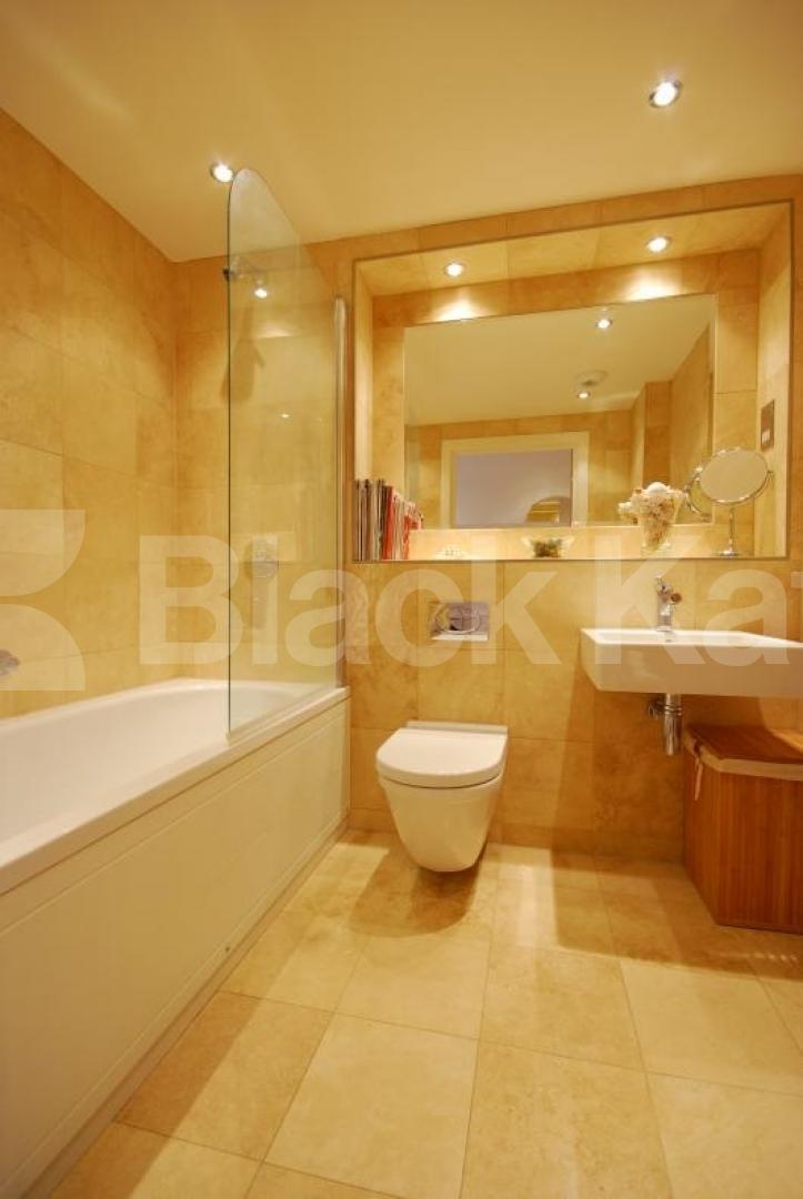 			LET , 2 Bedroom, 1 bath, 1 reception Penthouse			 Grosvenor Terrace, Camberwell